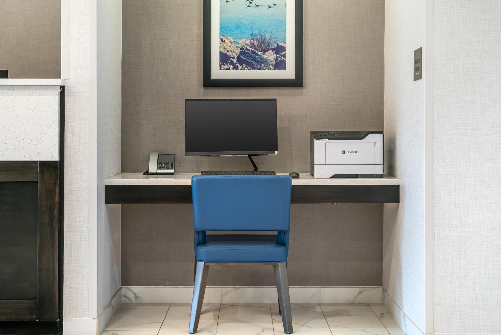 Comfort Inn & Suites Adrian Ngoại thất bức ảnh