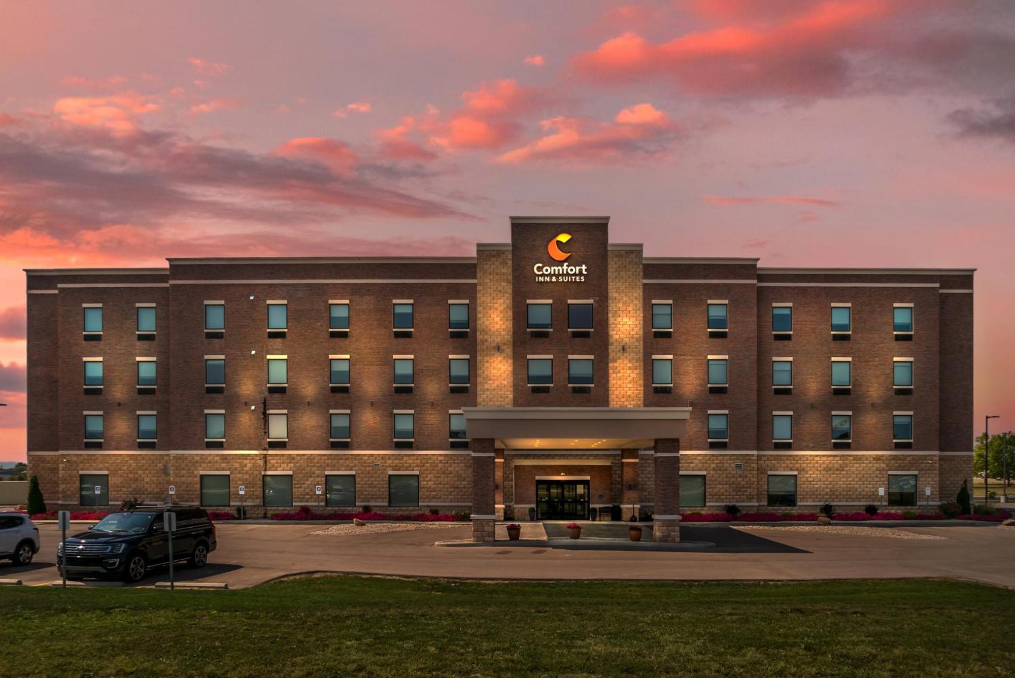 Comfort Inn & Suites Adrian Ngoại thất bức ảnh