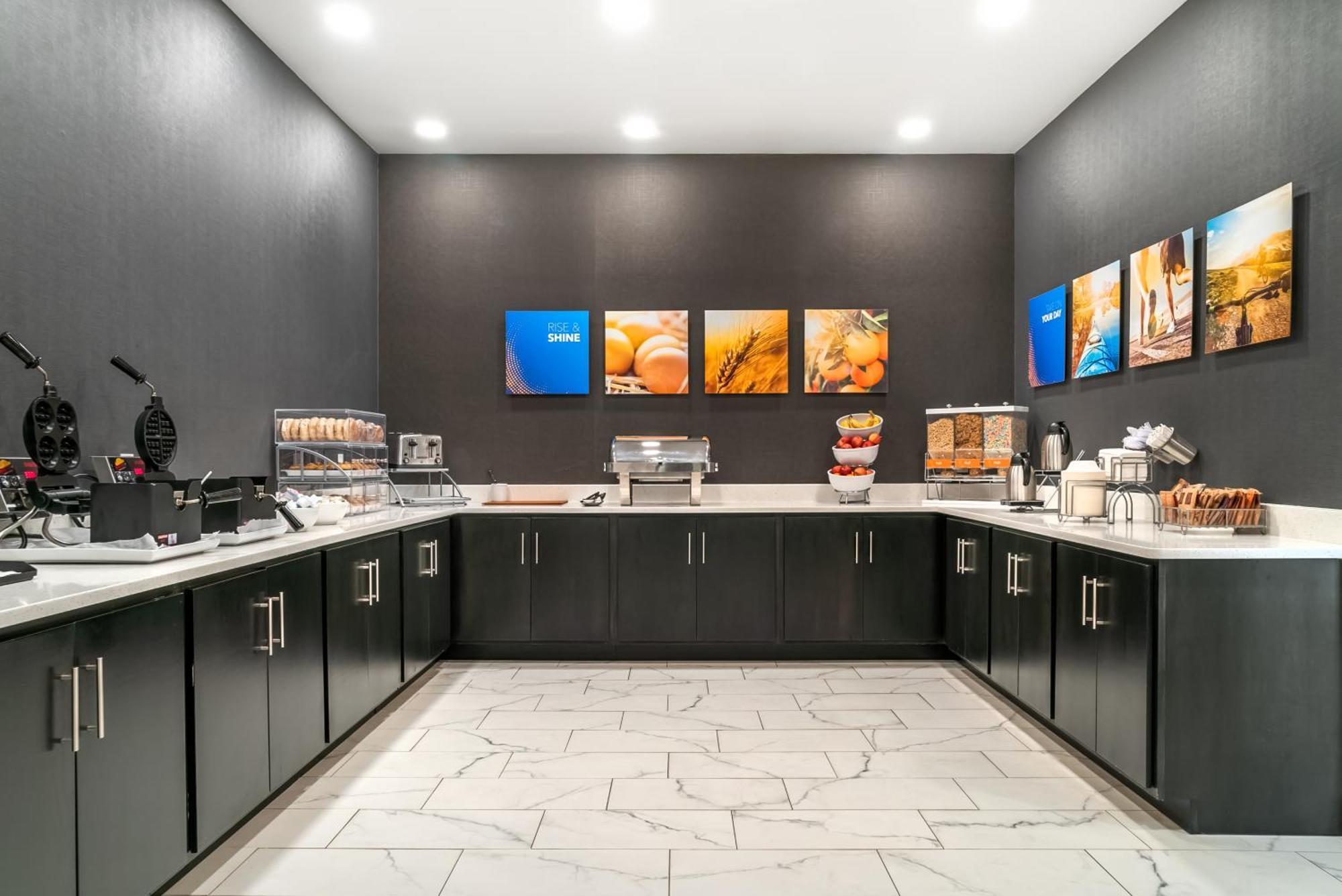 Comfort Inn & Suites Adrian Ngoại thất bức ảnh